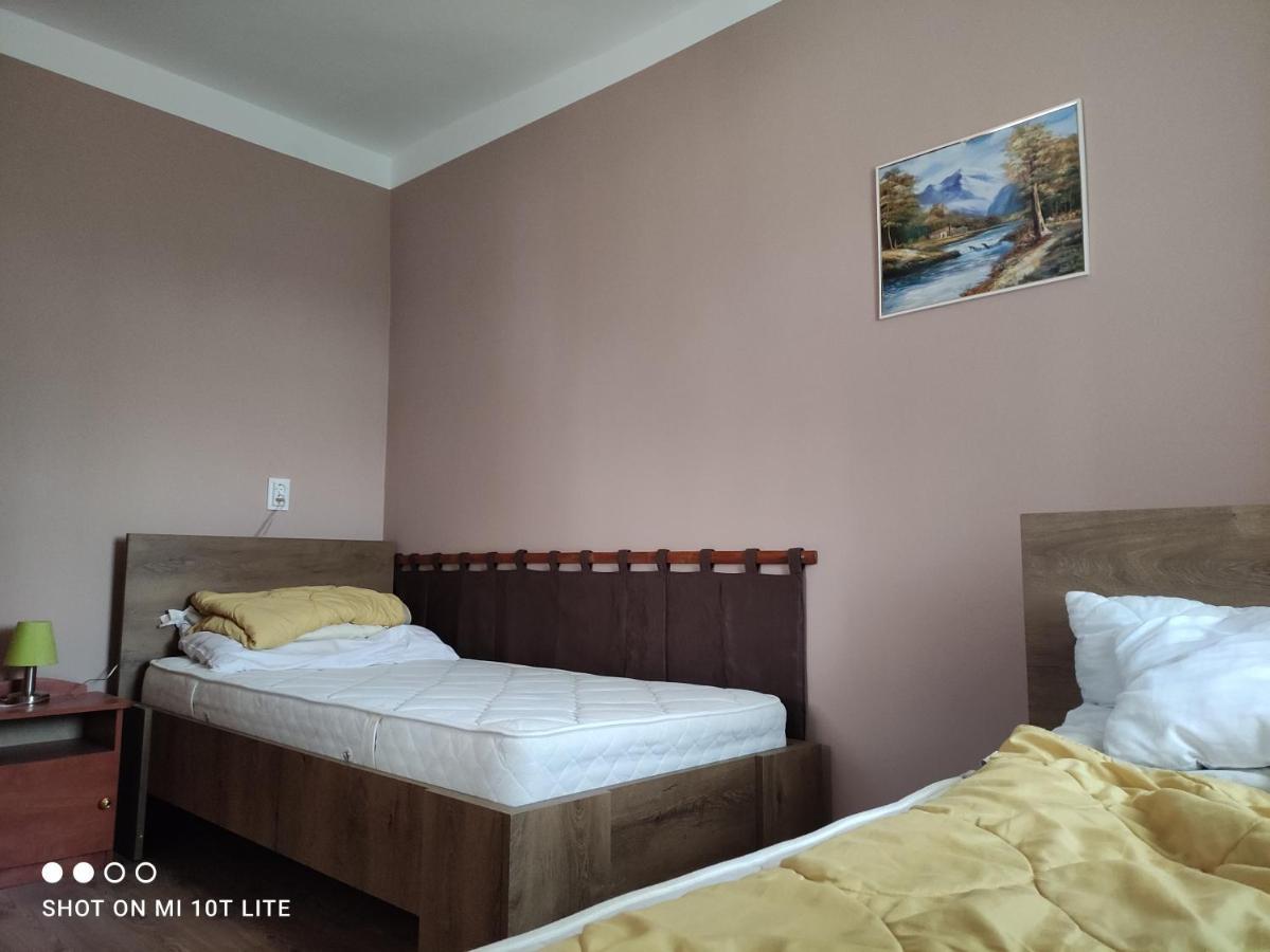 Rakoczi Vendeghaz Apartment Poroszlo Bagian luar foto
