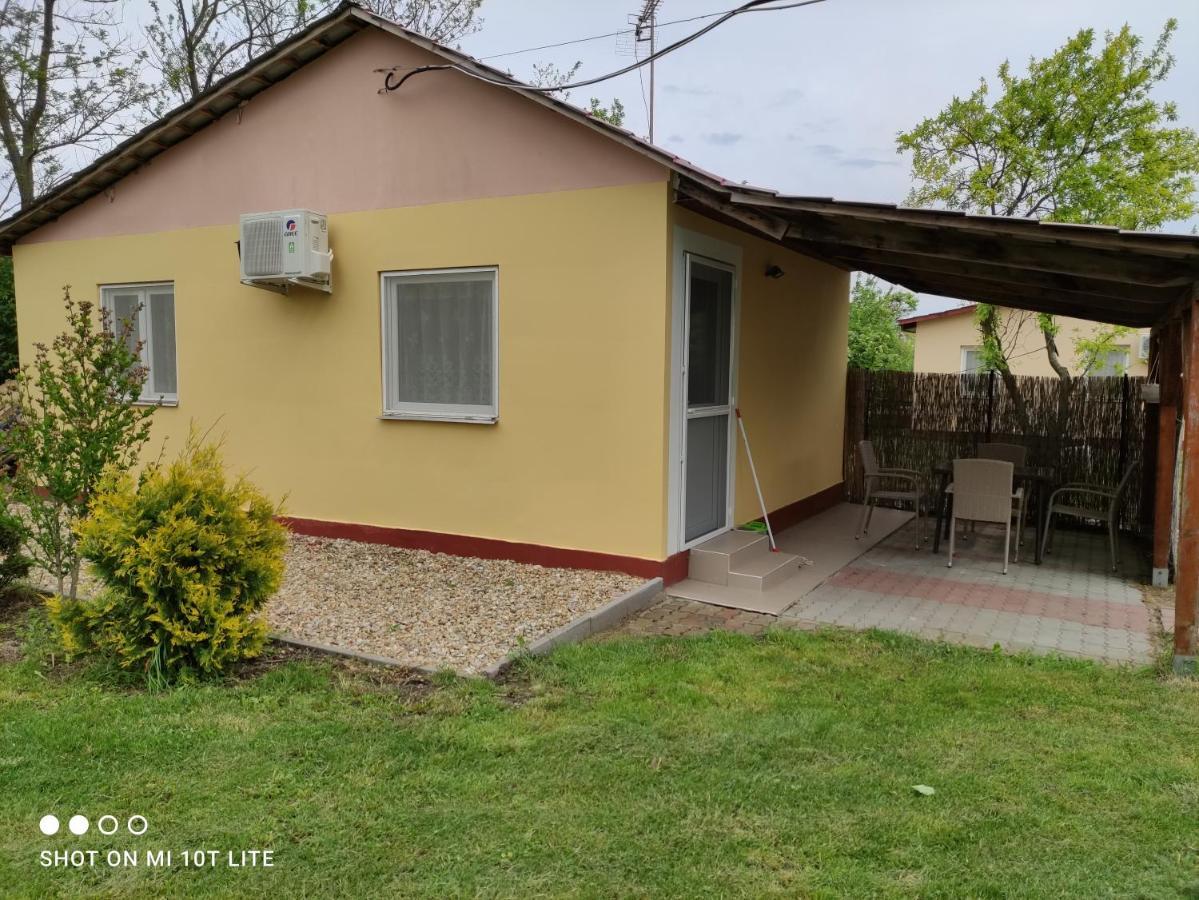 Rakoczi Vendeghaz Apartment Poroszlo Bagian luar foto