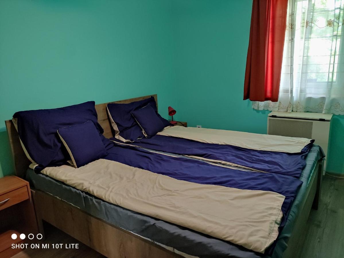 Rakoczi Vendeghaz Apartment Poroszlo Bagian luar foto