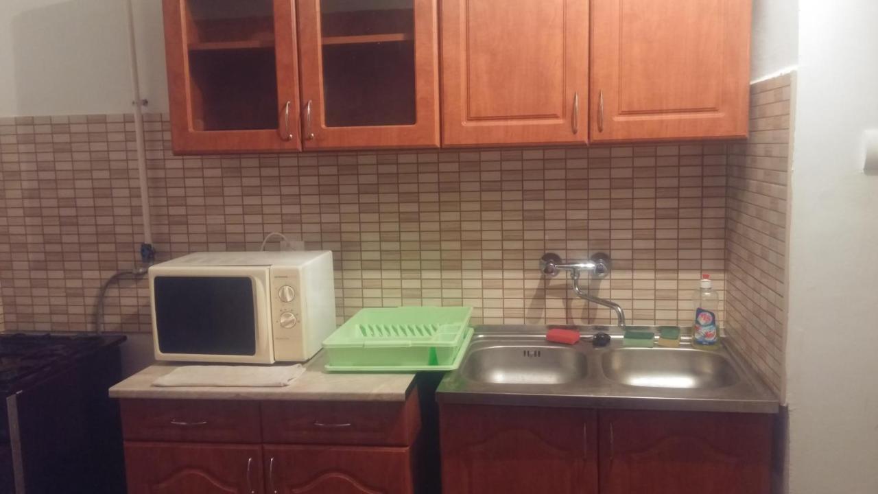 Rakoczi Vendeghaz Apartment Poroszlo Bagian luar foto