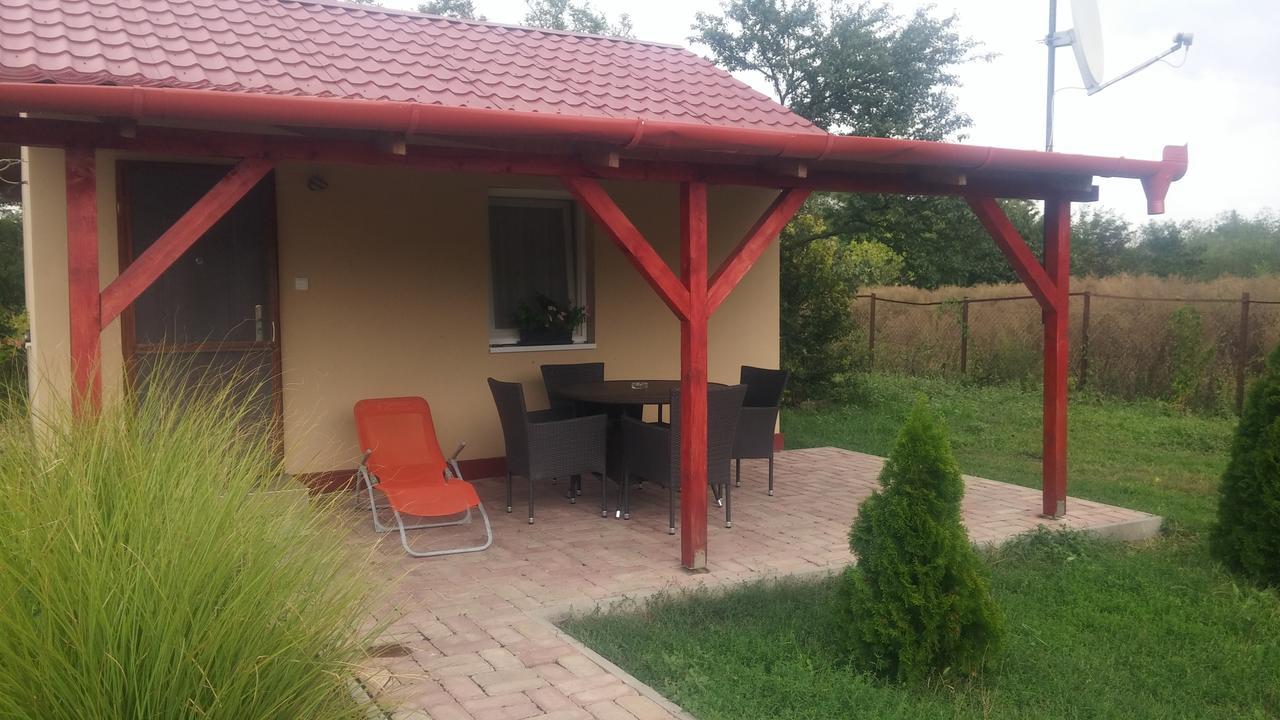 Rakoczi Vendeghaz Apartment Poroszlo Bagian luar foto